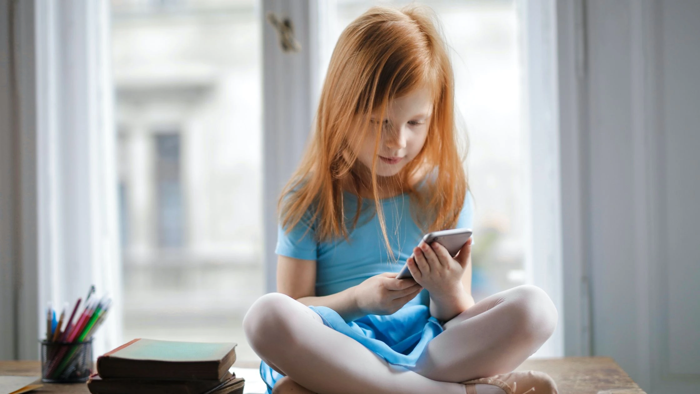 मोबाइल से बच्चों को कैसे रखें दूर